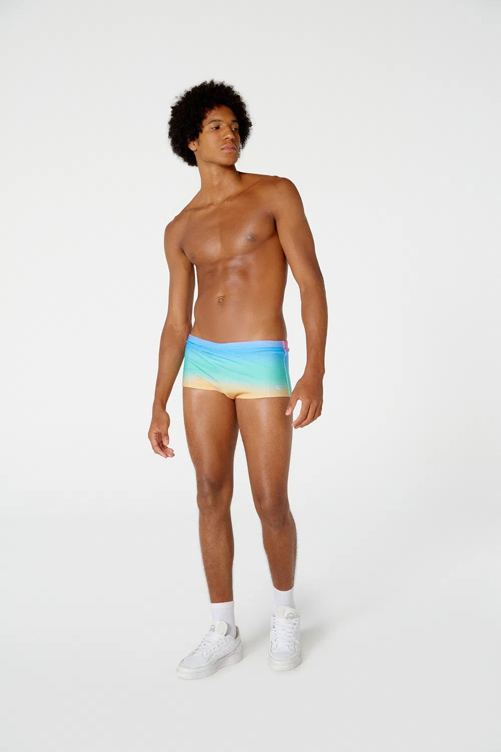 Model Front: Blueman Sunga / Boxer Sunga Army Degrade Mentos
