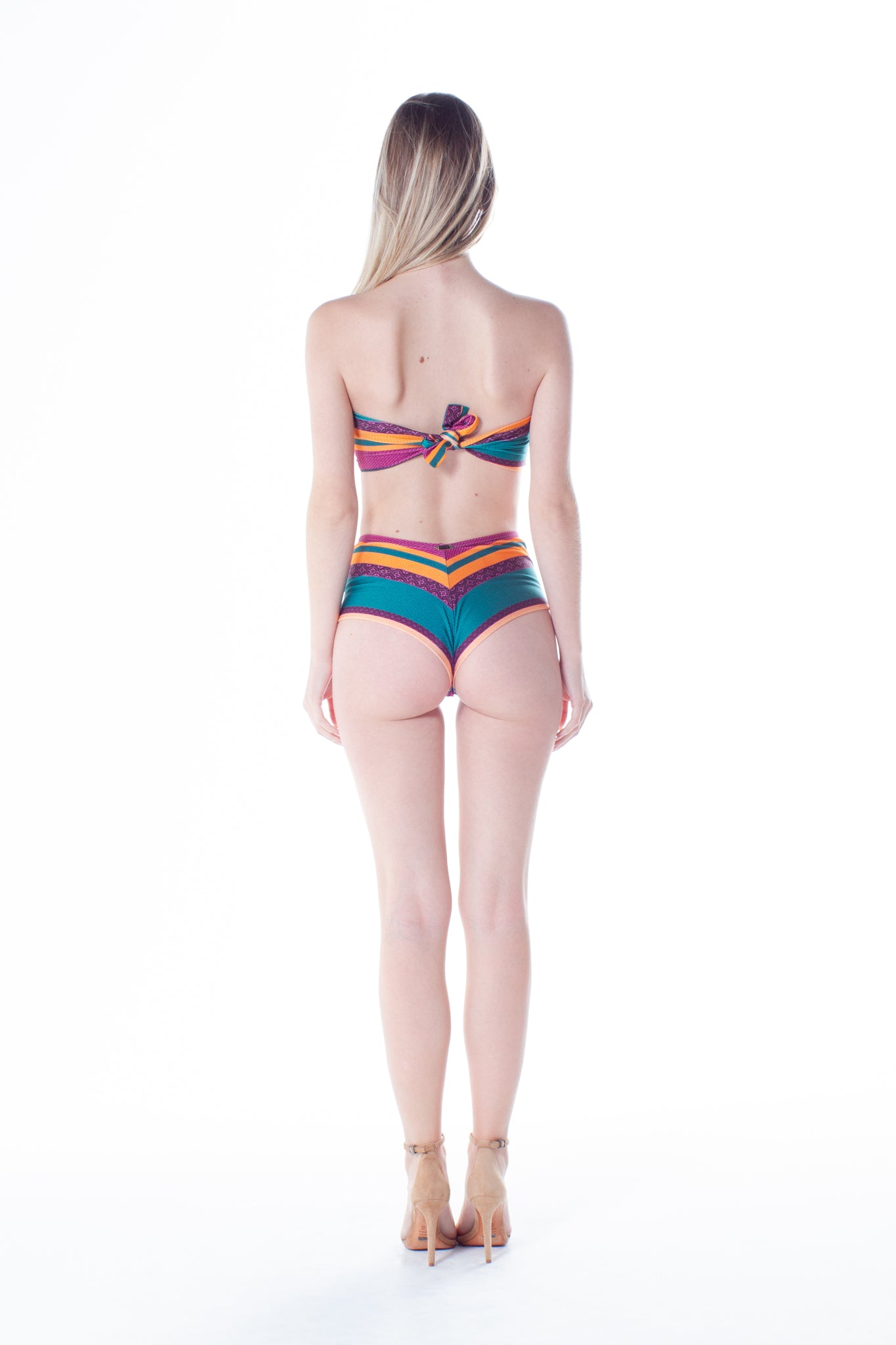 Image 04: La Playa Top Top Hot Tqc Latina