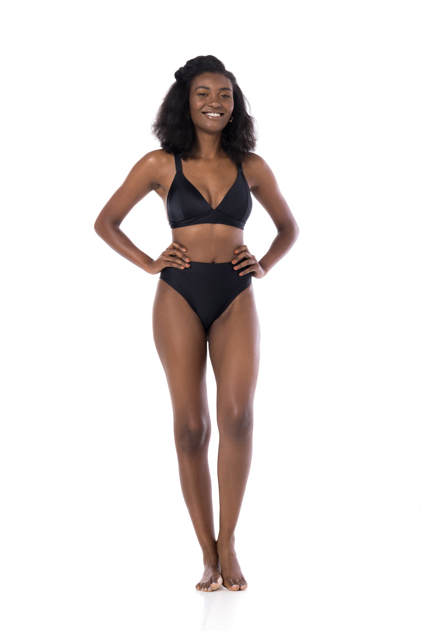Model Front: La Playa Set Hot Cavada Preto