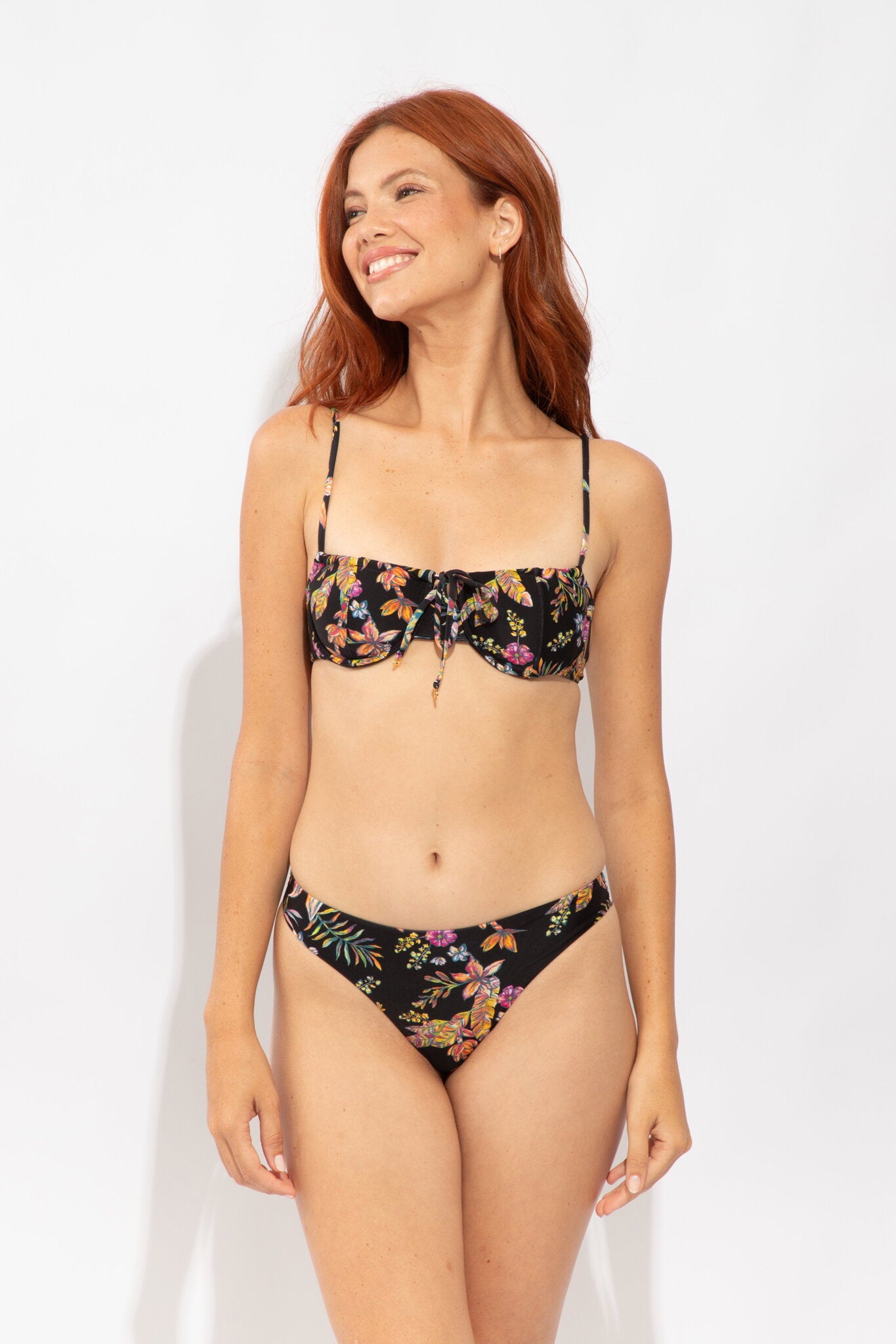 Image 05: Rio De Sol Top Top Flora Balconet-Tie