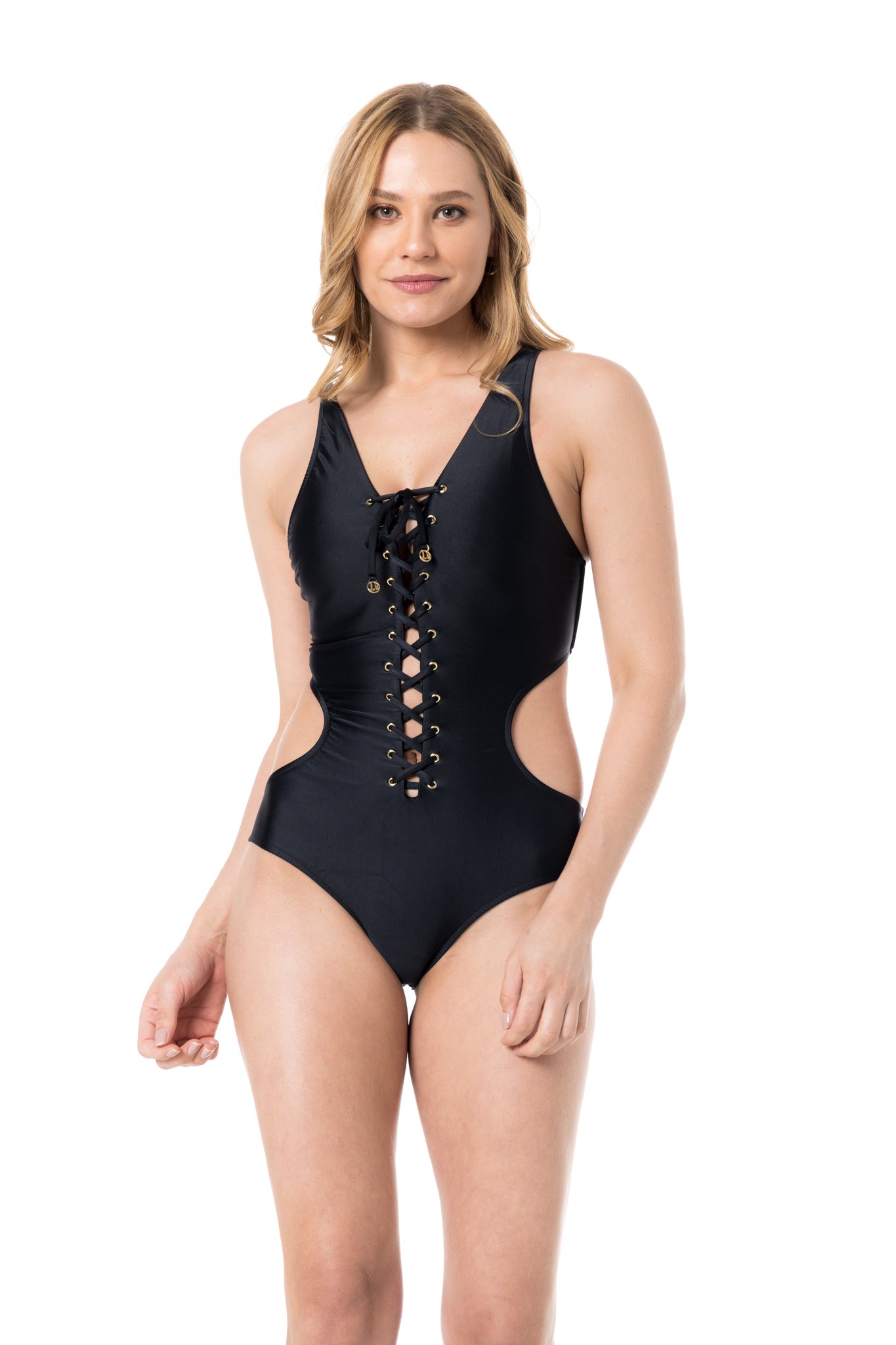 Model Front: Lua Morena One-Piece Maio Ilhos Liso Preto