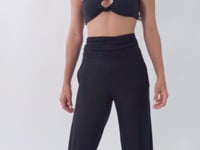 Black Pants Knot