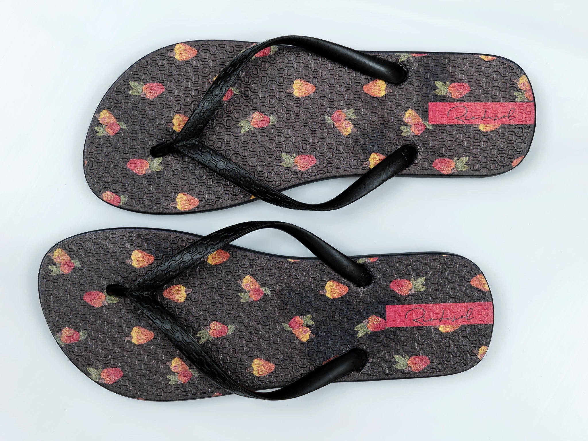 Product Front: Rio De Sol Flip-Flop Cashew Slim