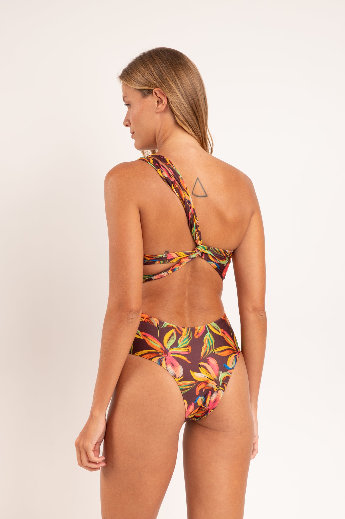 Model Back: Rio De Sol One-Piece Fiore Santorini