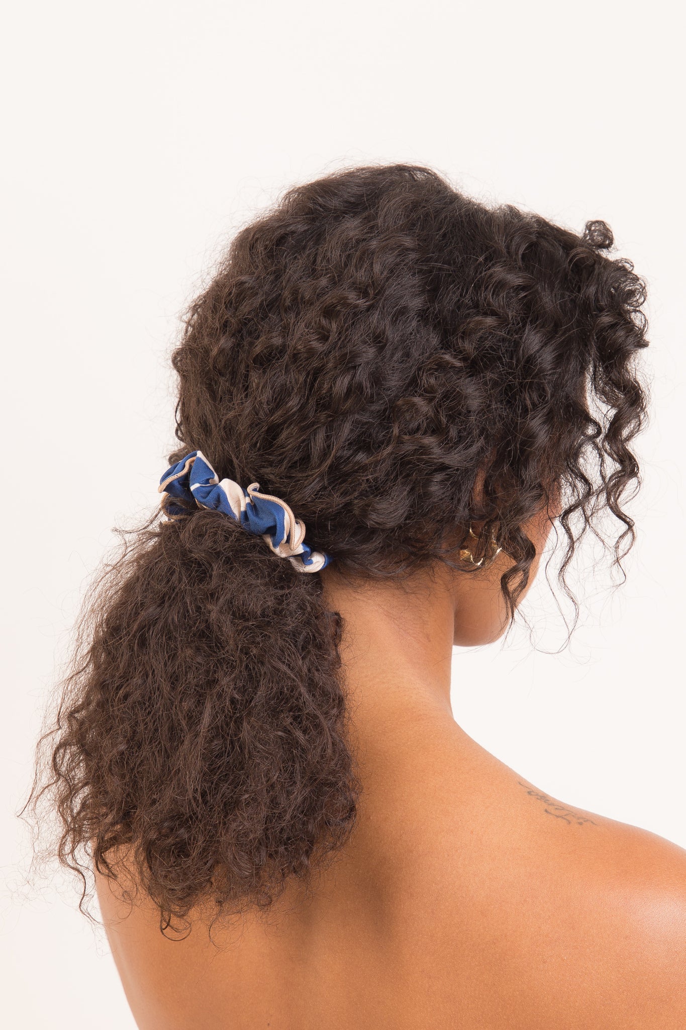 Model Front: Rio De Sol Hair Accessory Pottery Scrunchie
