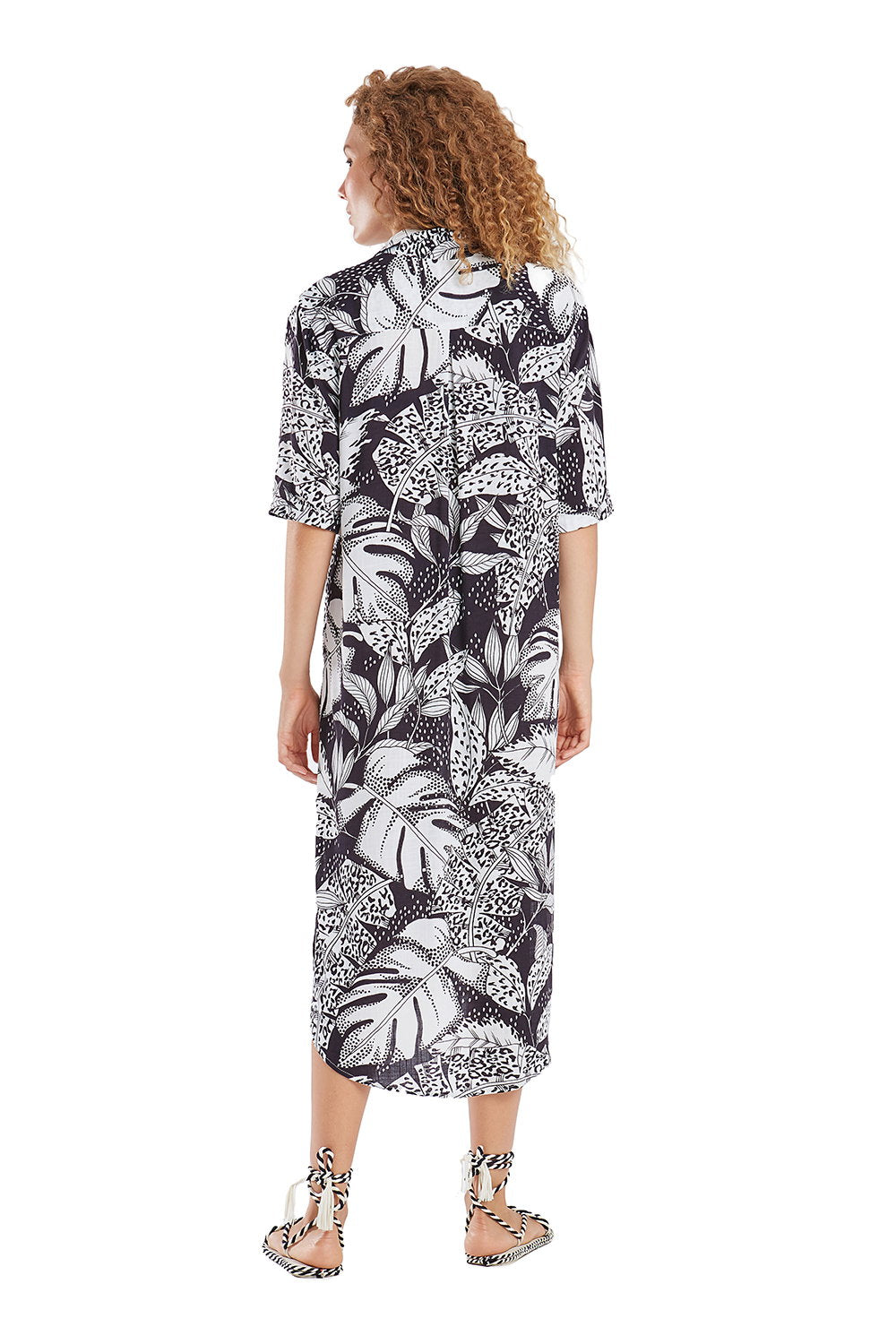 Model Back: Blueman Shirtdress Vestido Chemise Recortes Eclipse