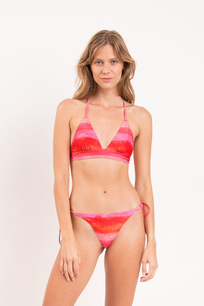 Model Front: Rio De Sol Top Top Cher Tri-Cos