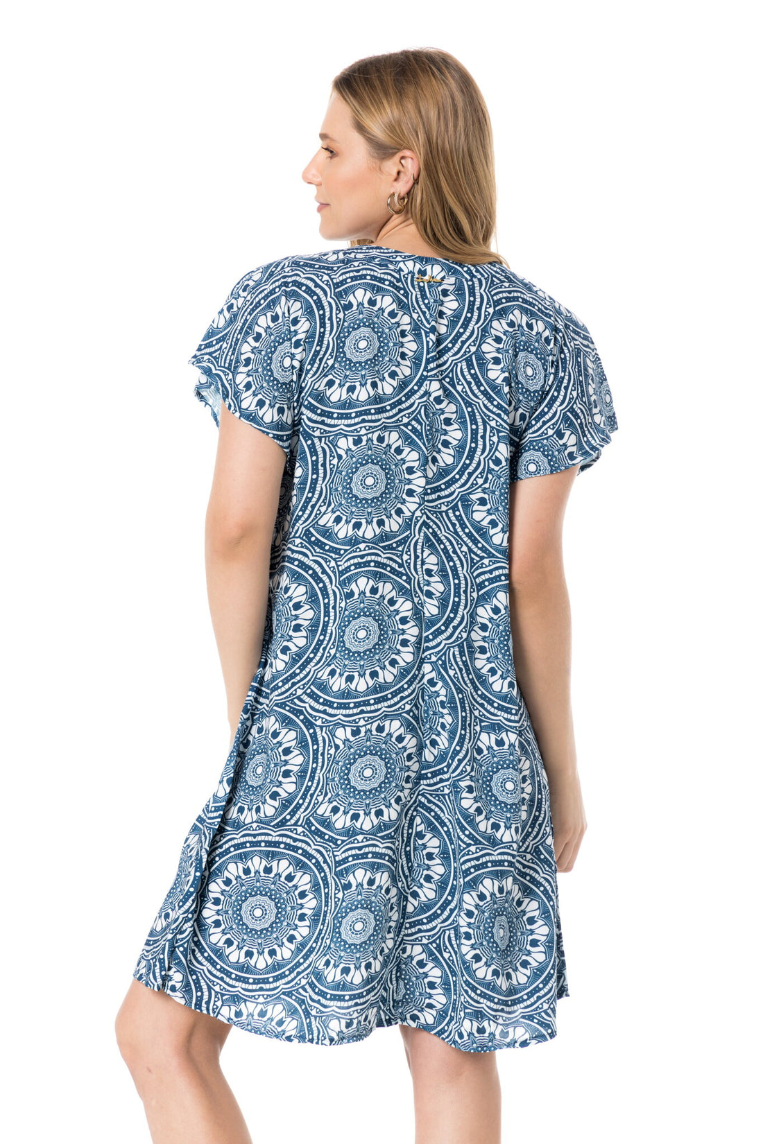 Model Back: Lua Morena Mini Dress Tunica Ilhos Renda