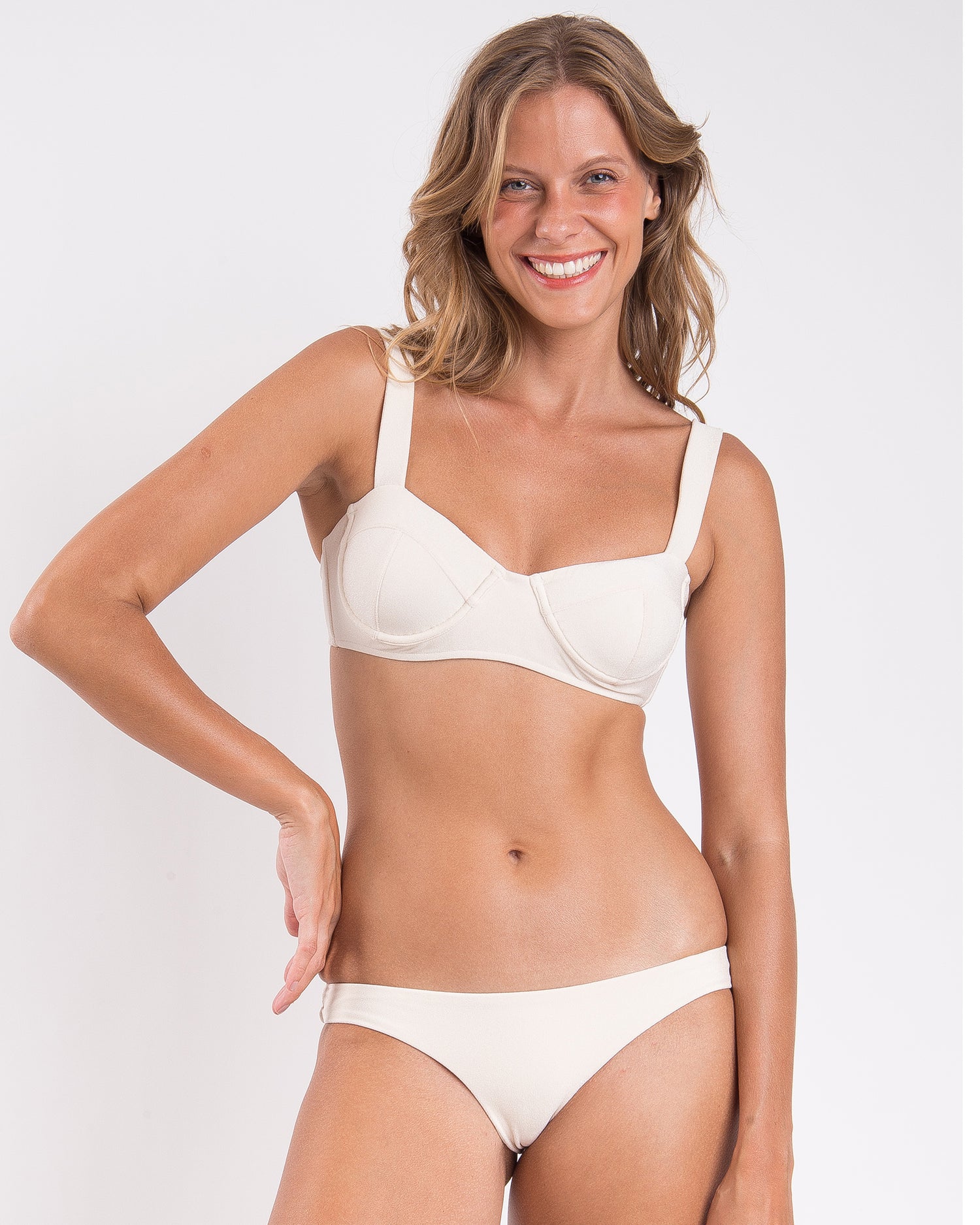 Gallery: Rio De Sol Set Set Malibu-Natural Amelia Essential