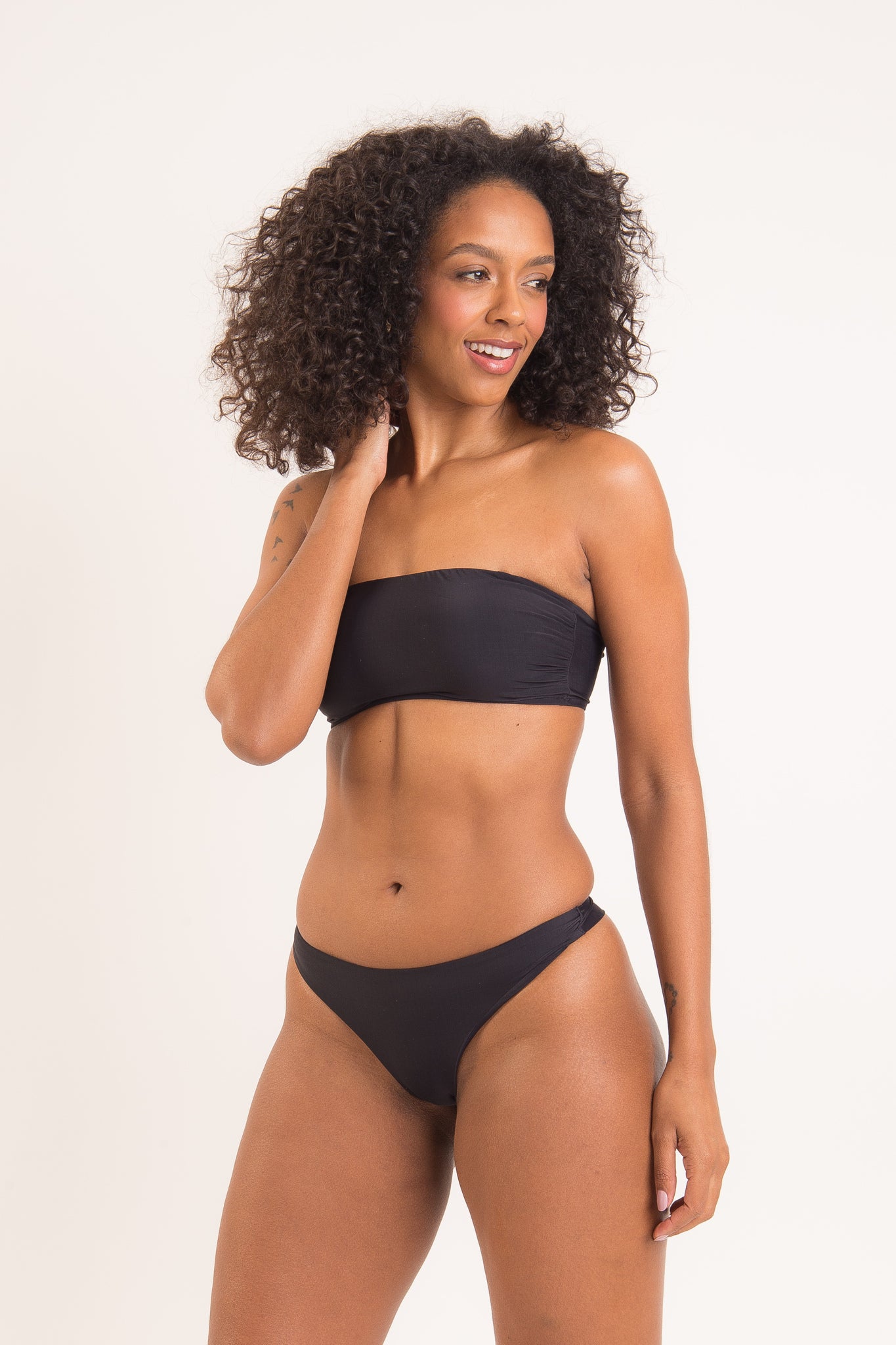 Image 04: Rio De Sol Bottom Bottom Nero Nice-Fio