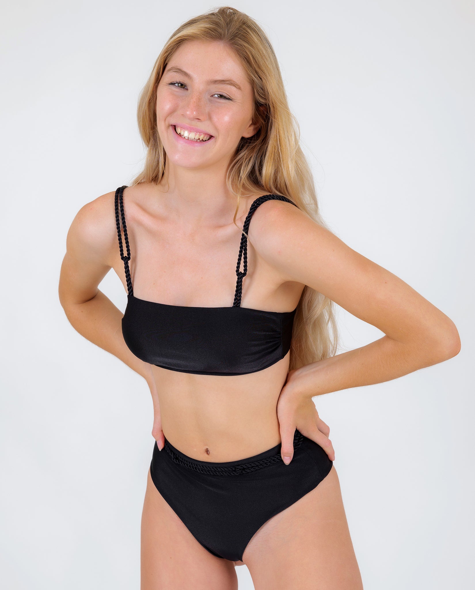 Gallery: Rio De Sol Set Set Shimmer-Black Bandeau-Reto Hotpants