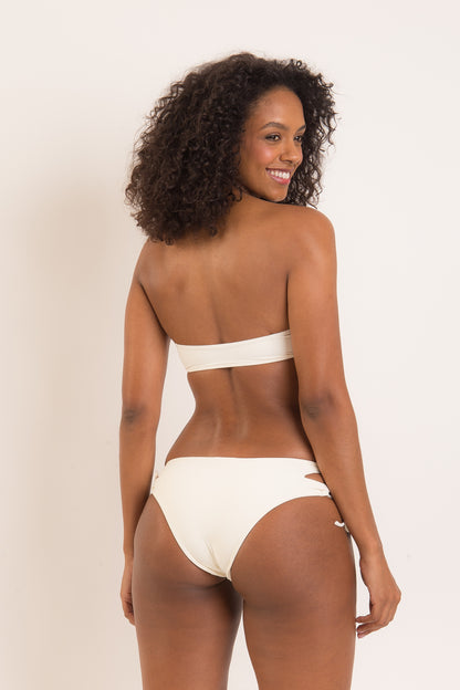 Model Back: Rio De Sol Top Top Off-White Bandeau-Reto