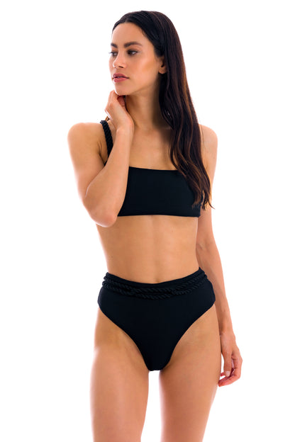 Model Front: Rio De Sol Top Top St-Tpz-Black Reto