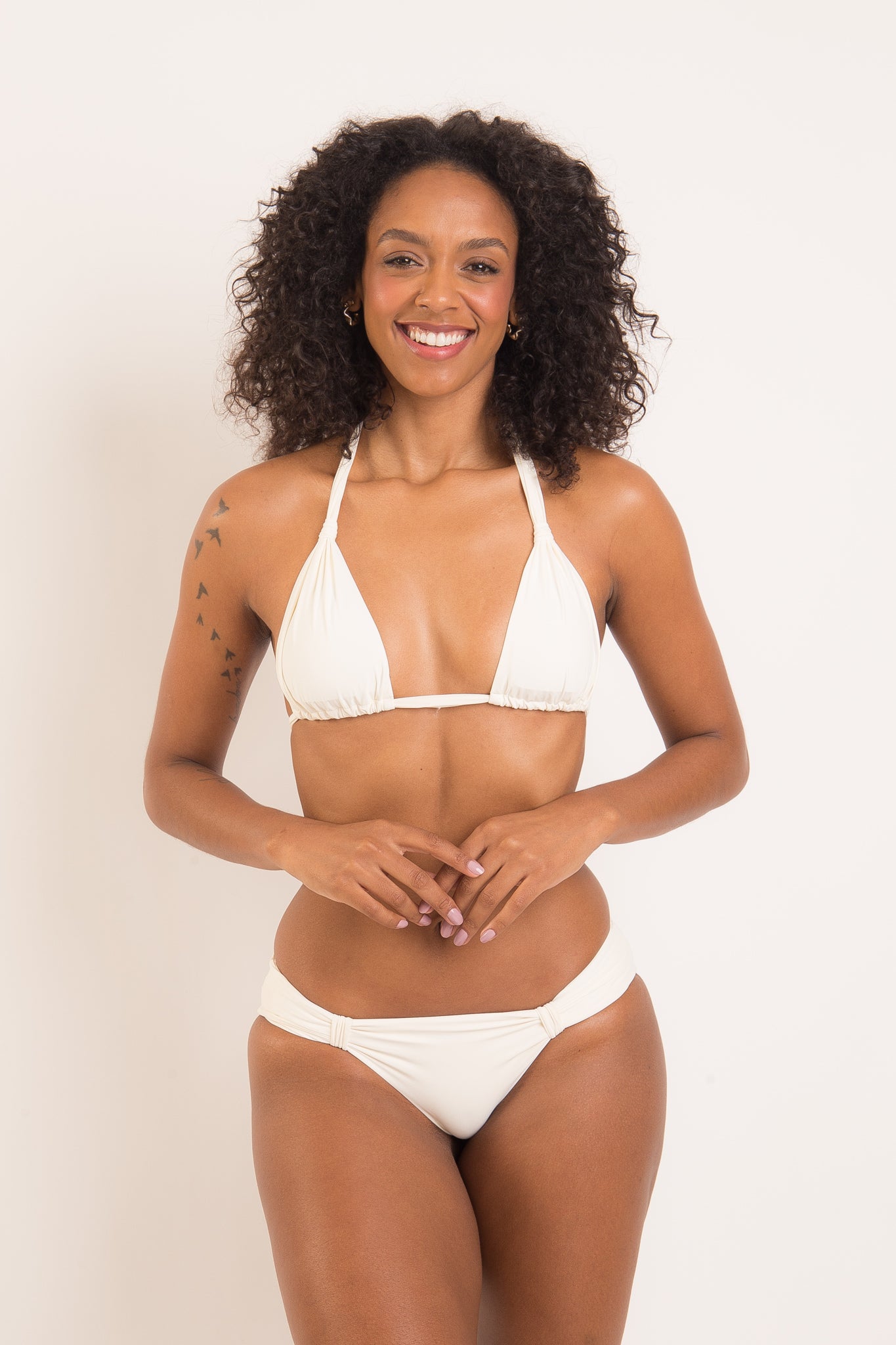 Model Front: Rio De Sol Bottom Bottom Off-White Mel-Comfy