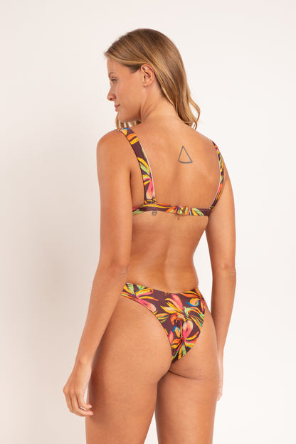 Model Back: Rio De Sol Set Set Fiore Hera Cali