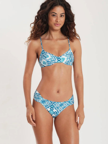 Model Front: Blueman Set Set Lazule Pepe-Vies New-Pacifico