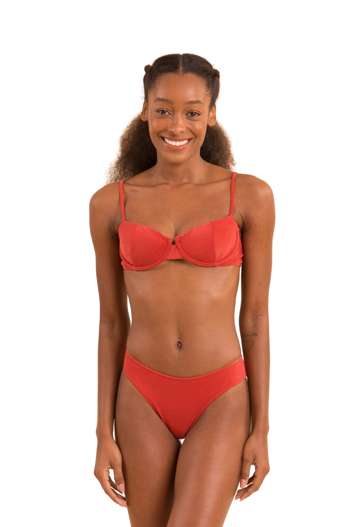 Model Front: Rio De Sol Set Set Malibu-Chili Balconet Ciao