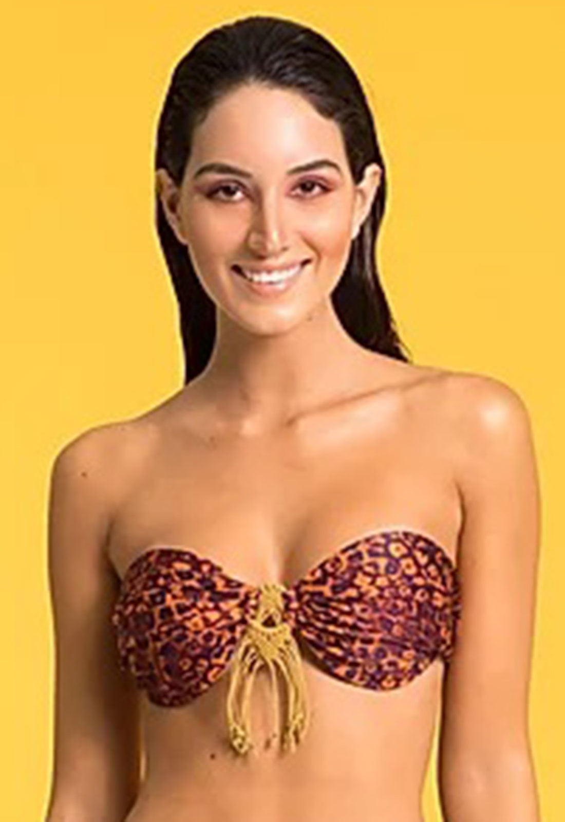 Model Front: Lua Morena Top Top Acessório Macramê Jaguar