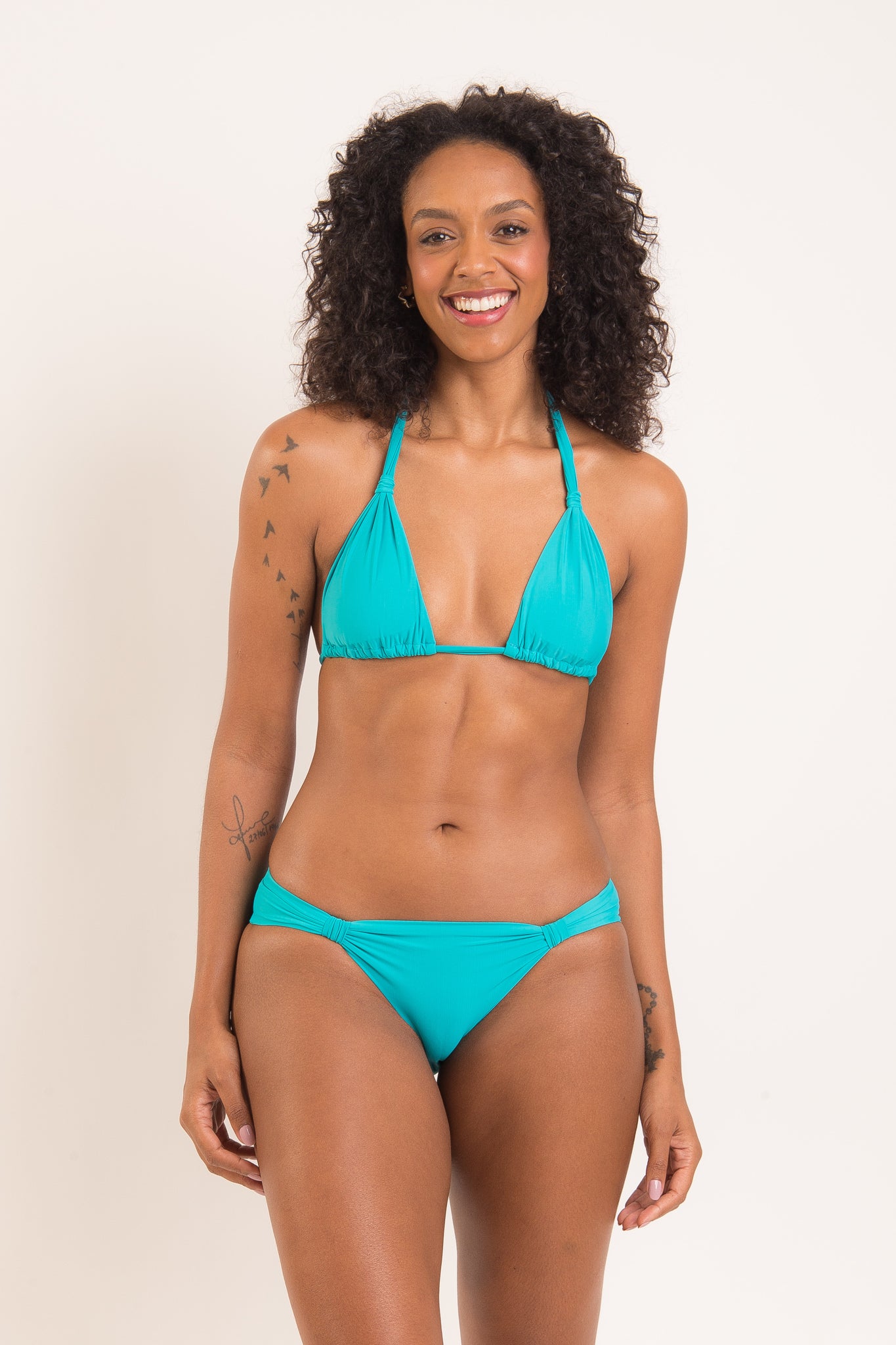 Model Front: Rio De Sol Top Top Nanai Mel