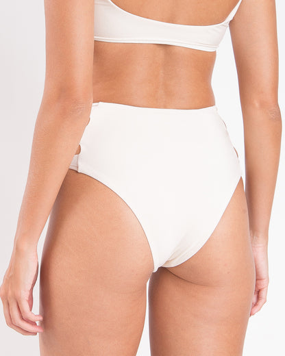 Image 05: Rio De Sol Bottom Bottom Malibu-Natural Highwaist-Spin