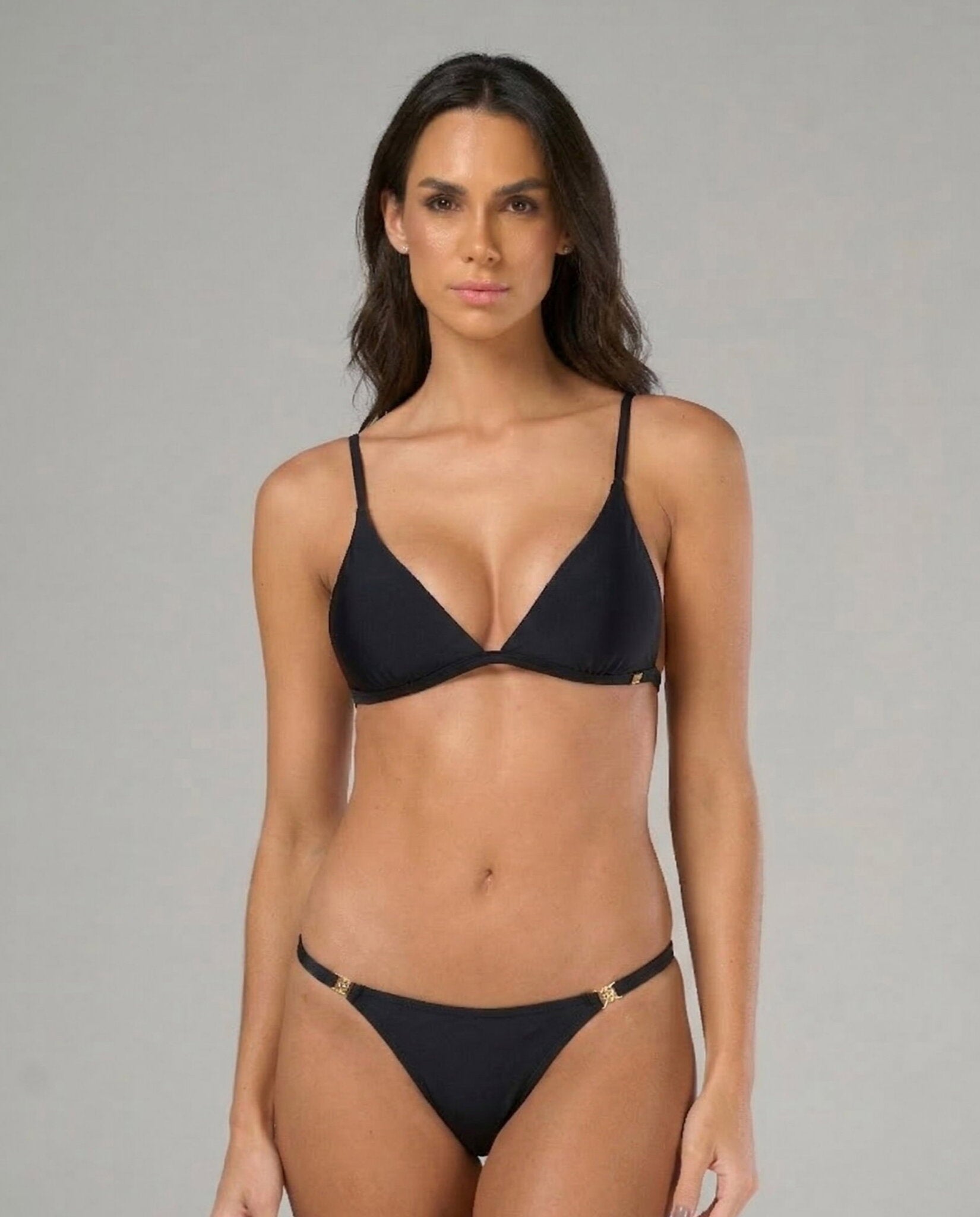 Model Front: Lua Morena Bottom Bottom Preto Fio-Reg