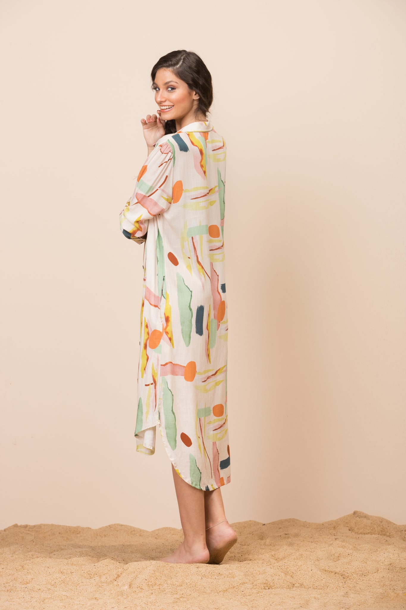 Image 02: La Playa Shirtdress Chemse Alongada Paleta