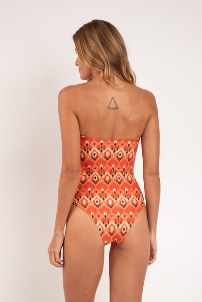 Model Back: Rio De Sol One-Piece Maracai Sara-Op