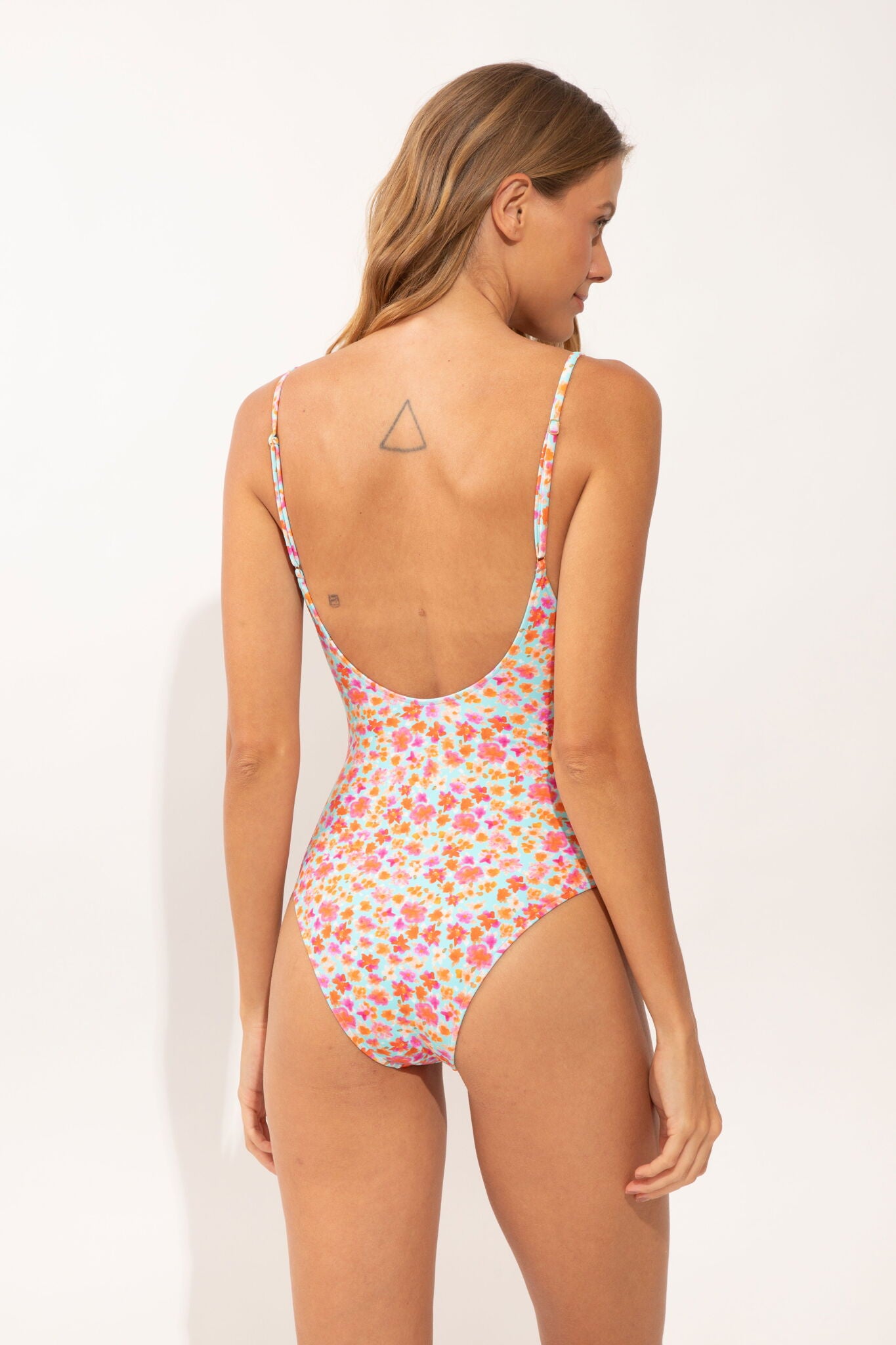 Model Back: Rio De Sol One-Piece Ditsy-Sky Hype