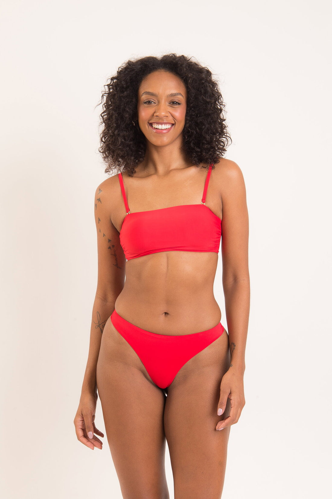 Model Front: Rio De Sol Two Piece Swimwear Set Rouge Bandeau-Reto Nice-Fio