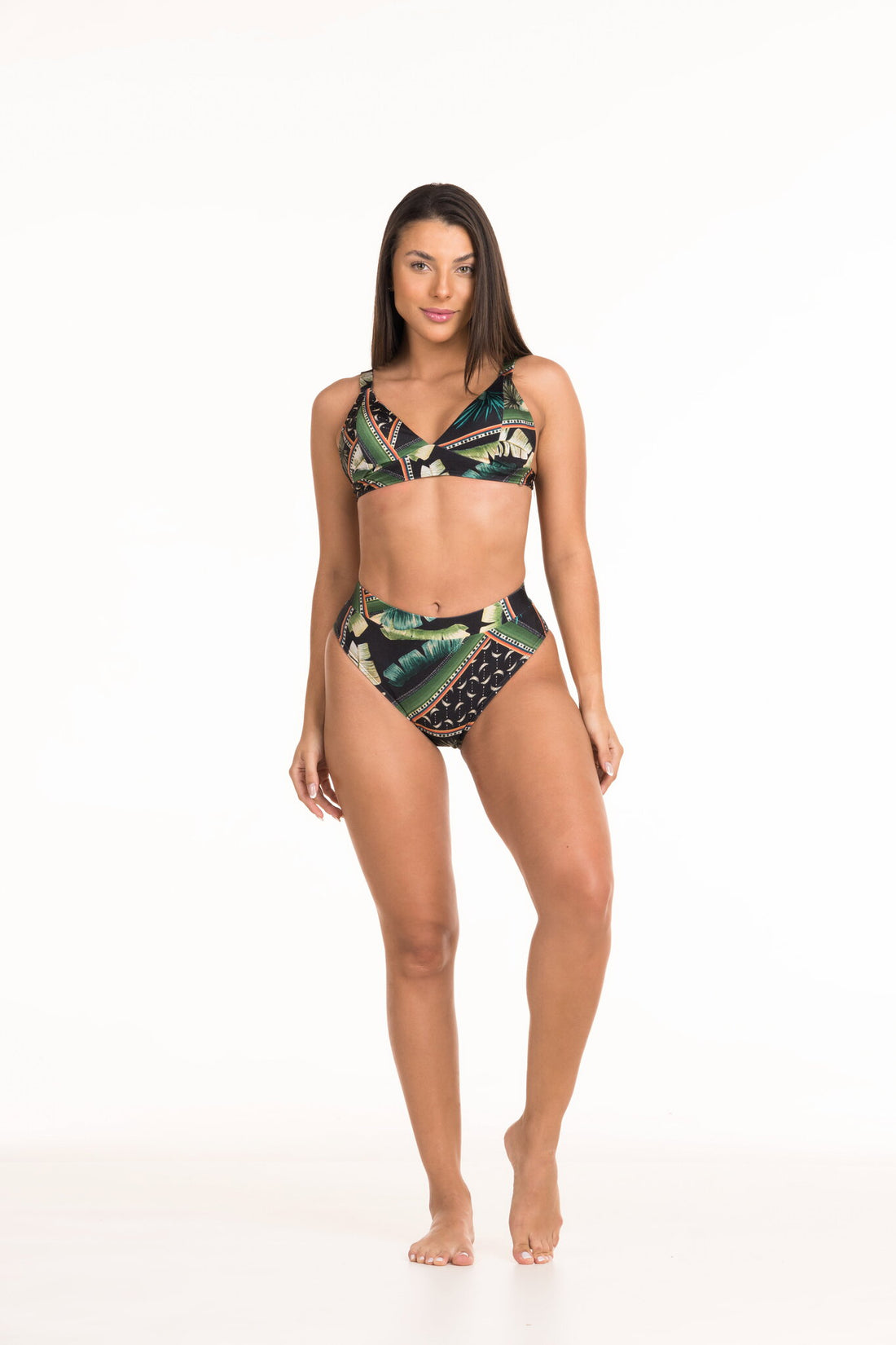 Model Front: La Playa Two Piece Swimwear Hot Cavada Nomade