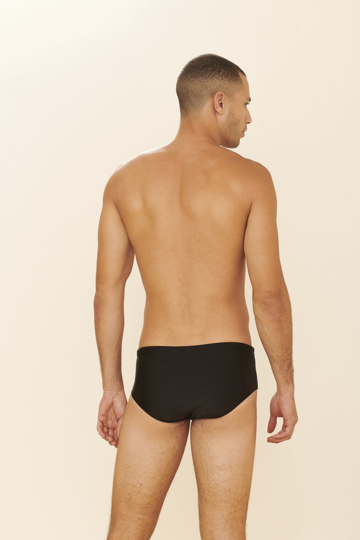 Model Back: Blueman Sunga / Boxer Sunga Army Cairo Preto