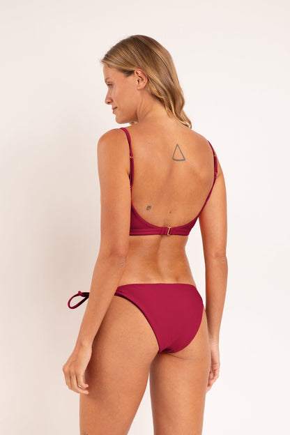 Model Back: Rio De Sol Bikini Bottoms Bottom Touch-Carmim Ibiza-Comfy