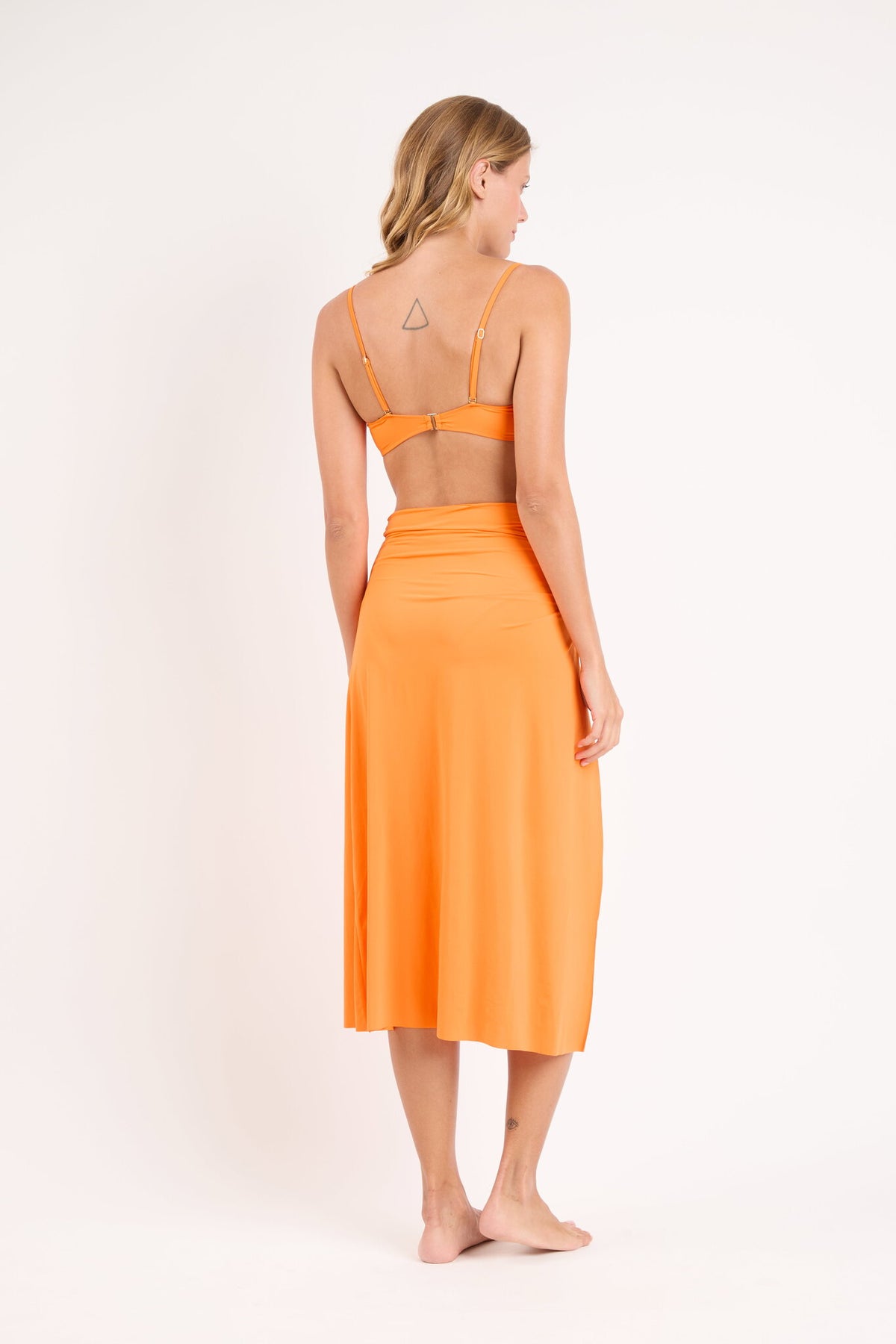 Model Back: Rio De Sol Skirts Bio-Laranjada Long Skirt Knot