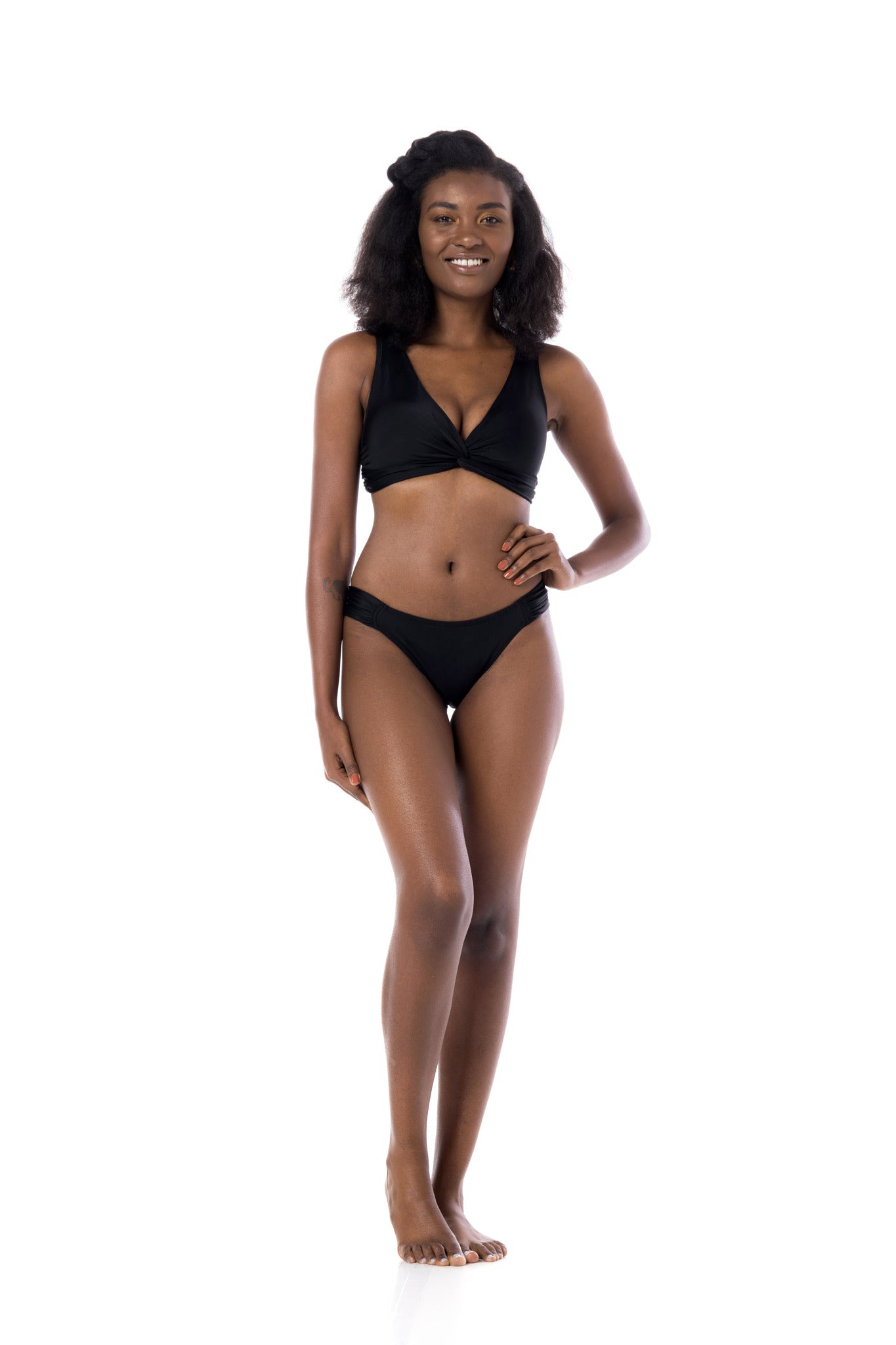 Model Front: La Playa Top Top Cropped Ripple Preto