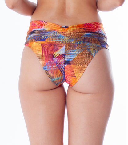 Image 04: Lua Morena Bottom Bottom Base Acessório Capim Dourado