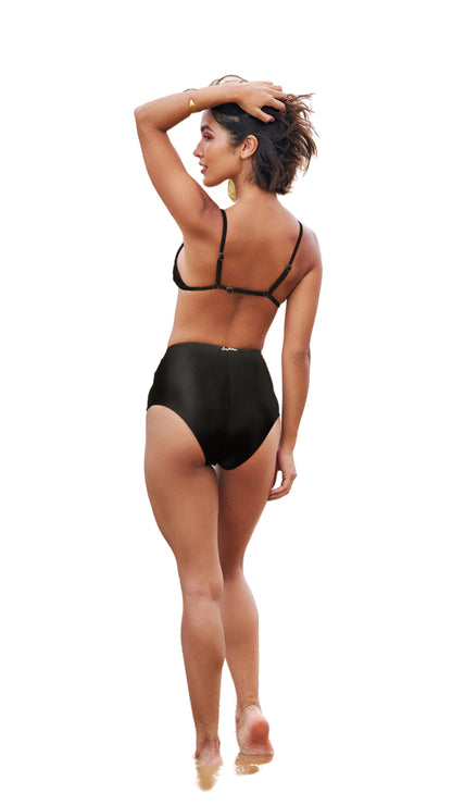 Model Back: Lua Morena Top Top Cinta Liso Preto