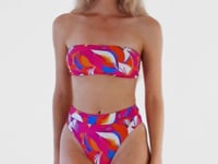 Video: Rio De Sol Set Set Antelope Bandeau-Reto Hotpant-Cos