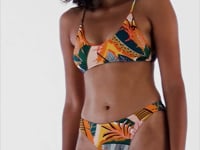 Video: Rio De Sol Two Piece Swimwear Set El-Arco Bralette Essential-Comfy