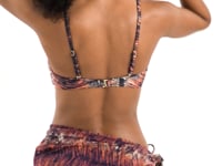 Video: Rio De Sol Beach Skirt Cobra Mini-Sarong