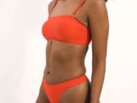 Video: Rio De Sol Top Top Rouge Bandeau-Reto