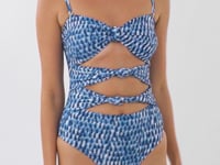 Video: Rio De Sol One-Piece Chuva Stella