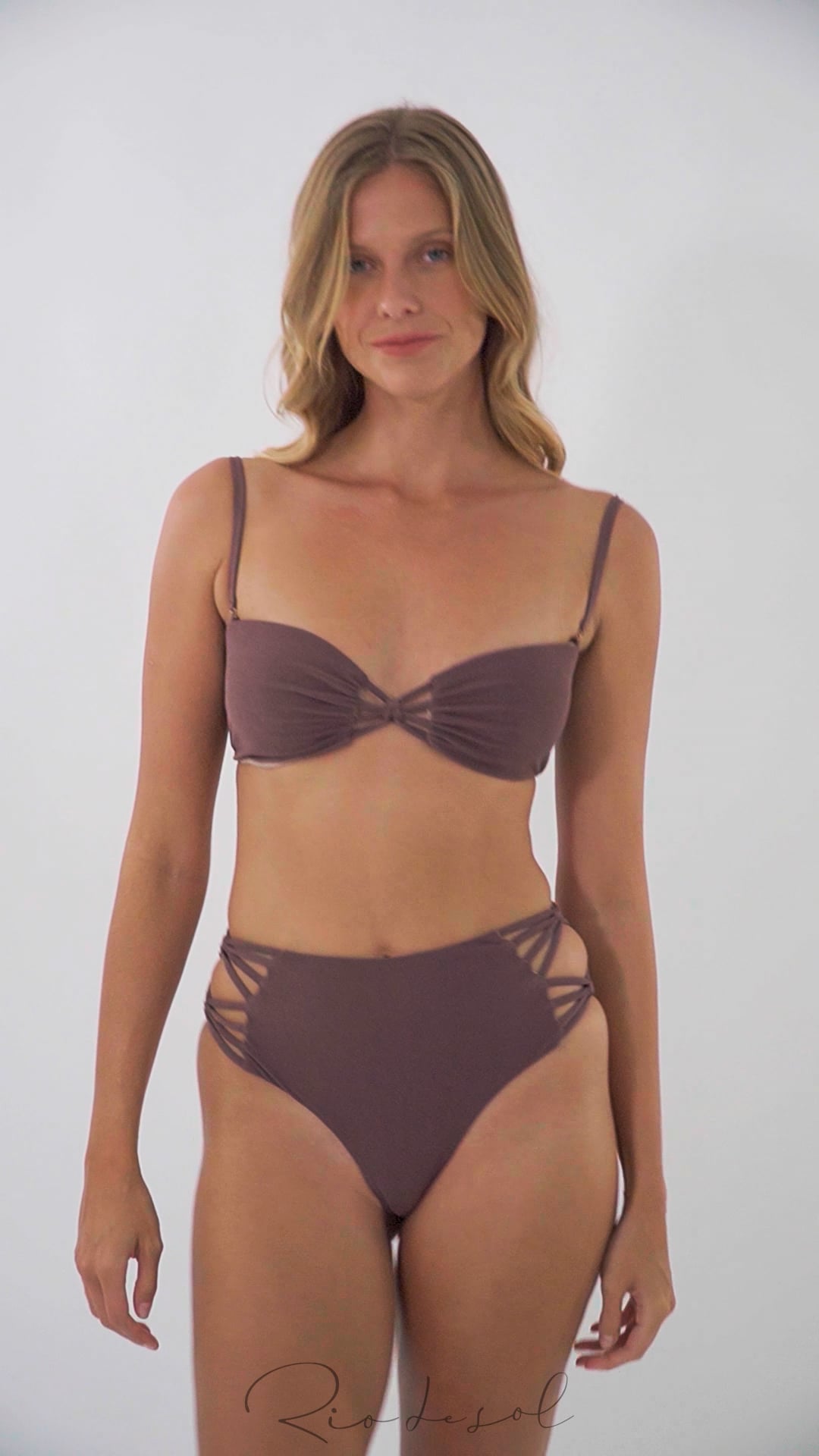 Video: Rio De Sol Two Piece Swimwear Set Malibu-Ebano Bandeau-Iris Highwaist-Spin-Iris