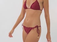 Video: Rio De Sol Bottom Bottom Touch-Carmim Frufru