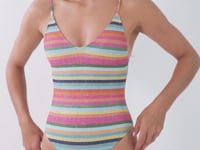 Video: Rio De Sol One-Piece Supercolor Hype