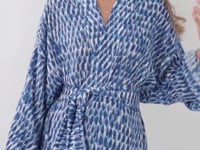 Video: Rio De Sol Kaftans / Cover Ups Chuva Kimono