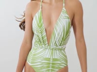 Video: Rio De Sol One-Piece Palms New Vegas