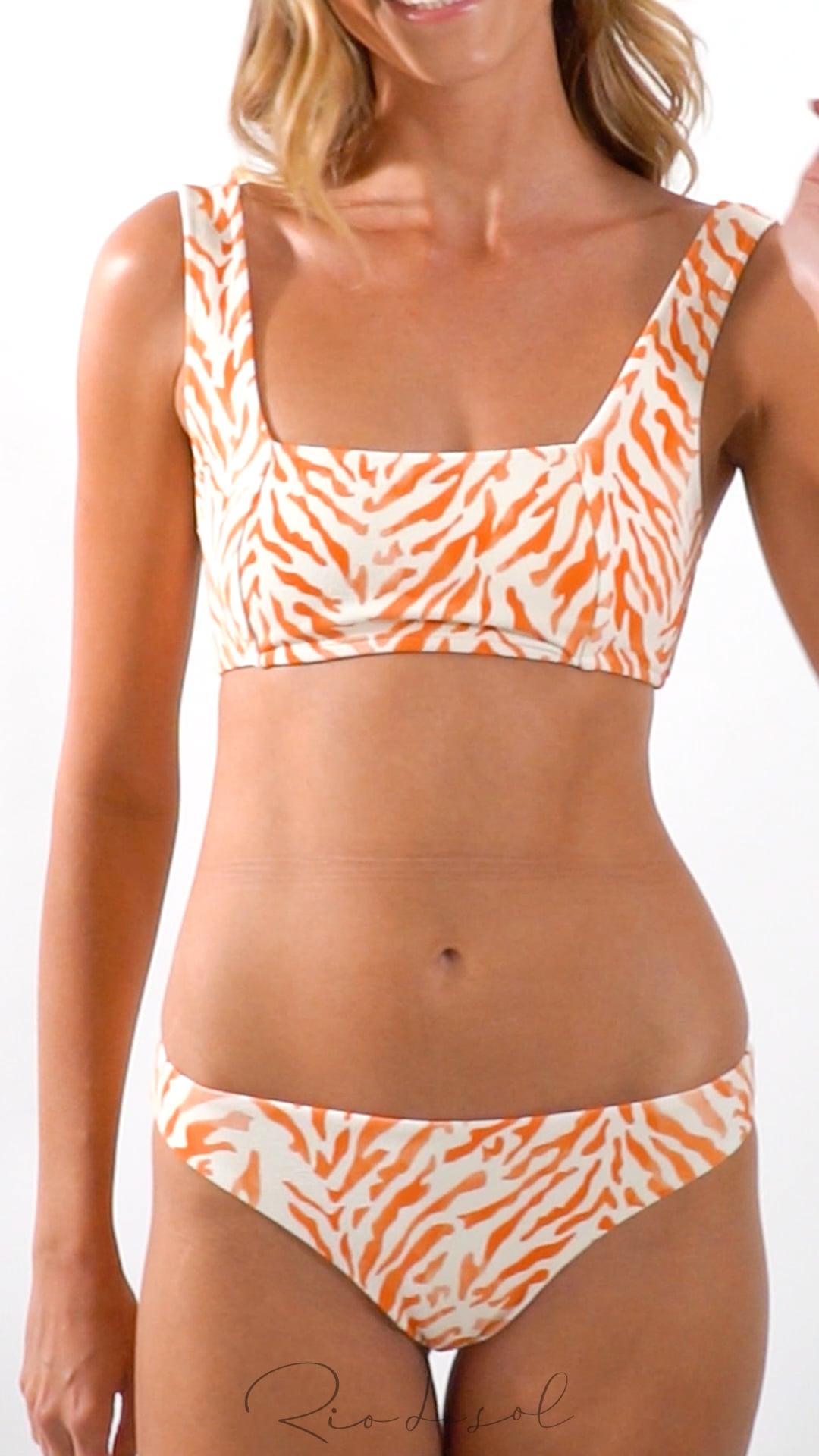 Video: Rio De Sol Bikini Bottoms Bottom Sahari Essential-Comfy