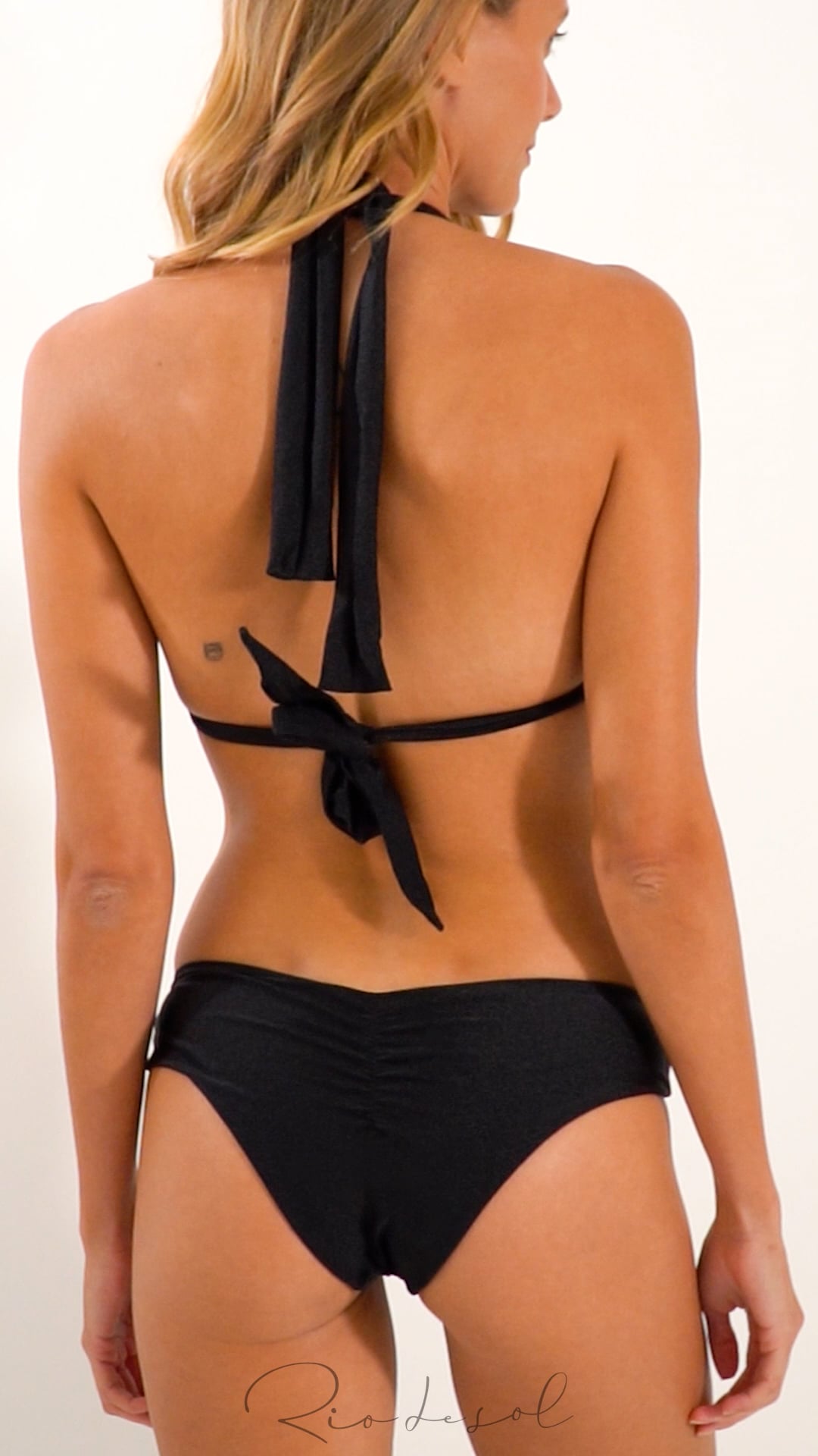 Video: Rio De Sol Bikini Bottoms Bottom Shimmer-Black Mel