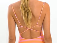 Video: Rio De Sol One-Piece Solea Attaya