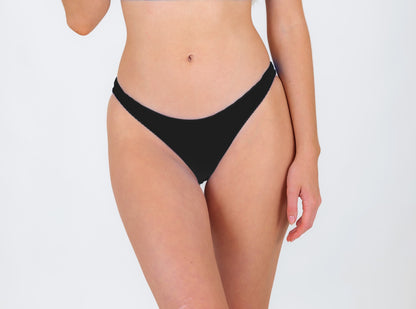 Model Front: Rio De Sol Bottom Bottom Nero Essential-Comfy